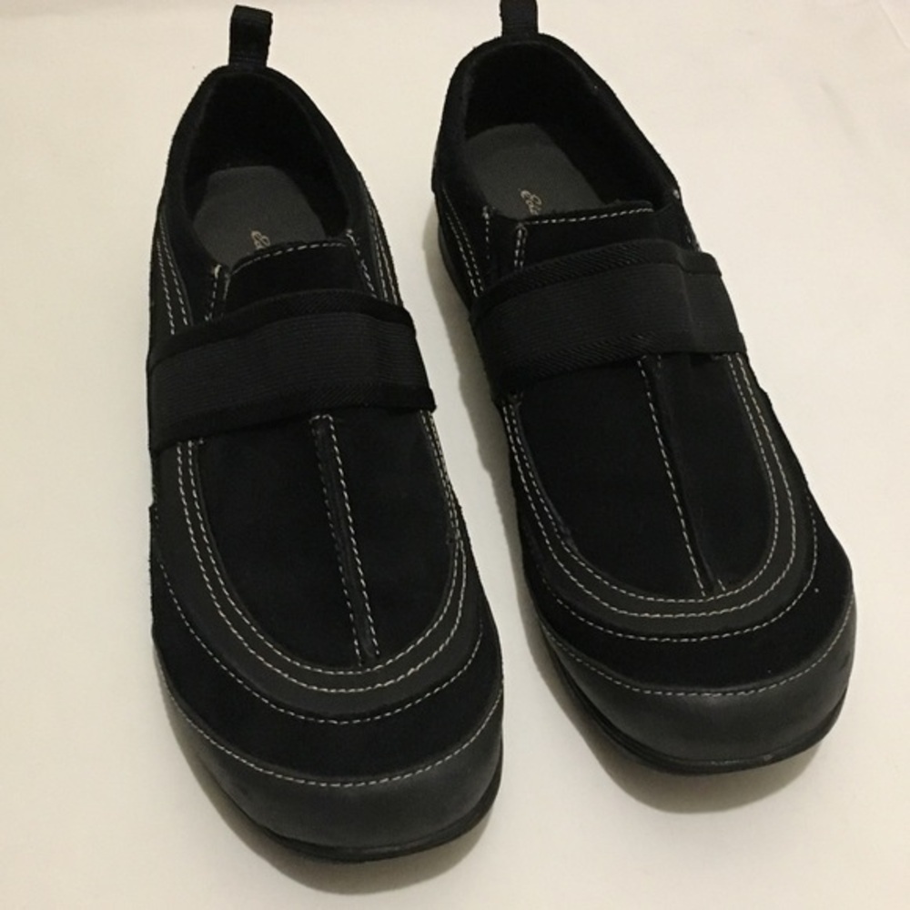 Eddie Bauer Suede Faith black women's size 9 1/2